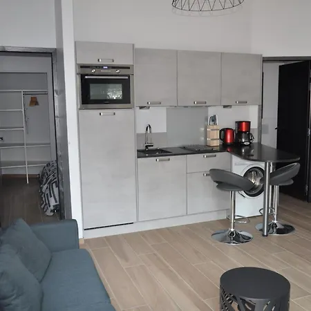 Apartment Maison Mitoyenne Proche Foret Et Plages